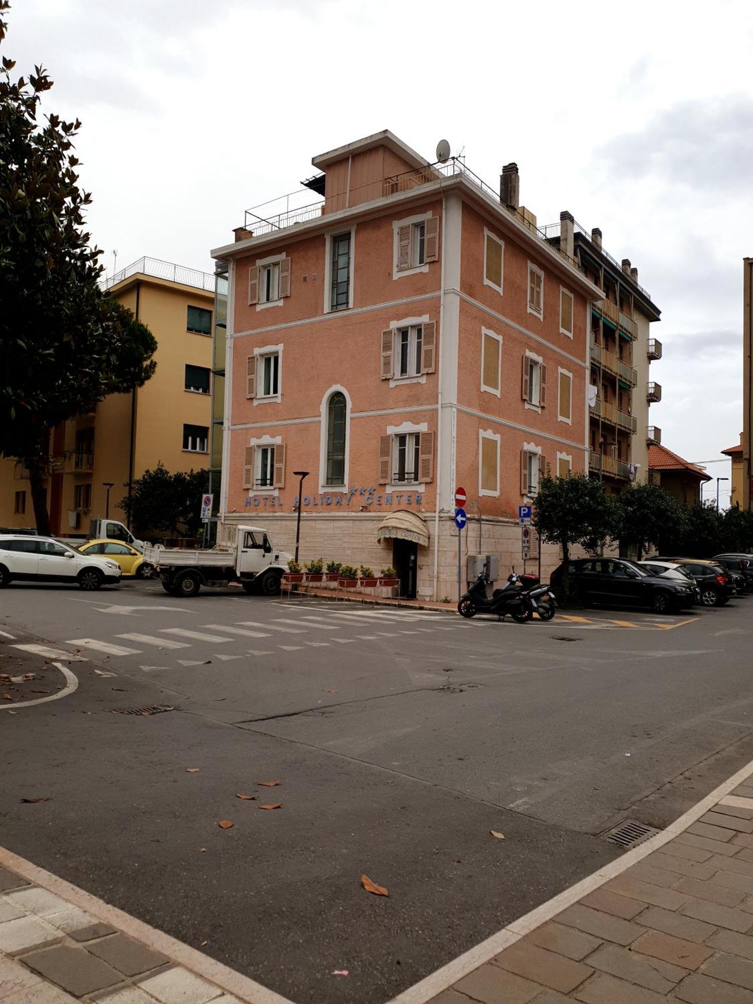 Piccolo Hotel Holiday Center Finale Ligure Ngoại thất bức ảnh