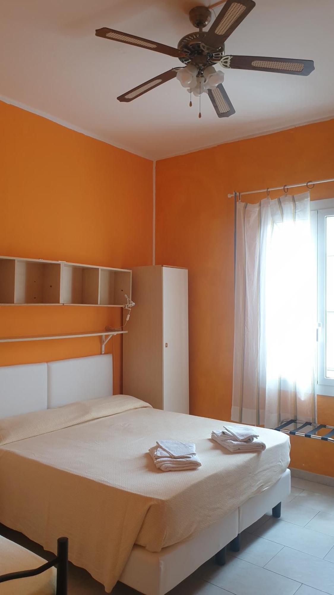 Piccolo Hotel Holiday Center Finale Ligure Ngoại thất bức ảnh